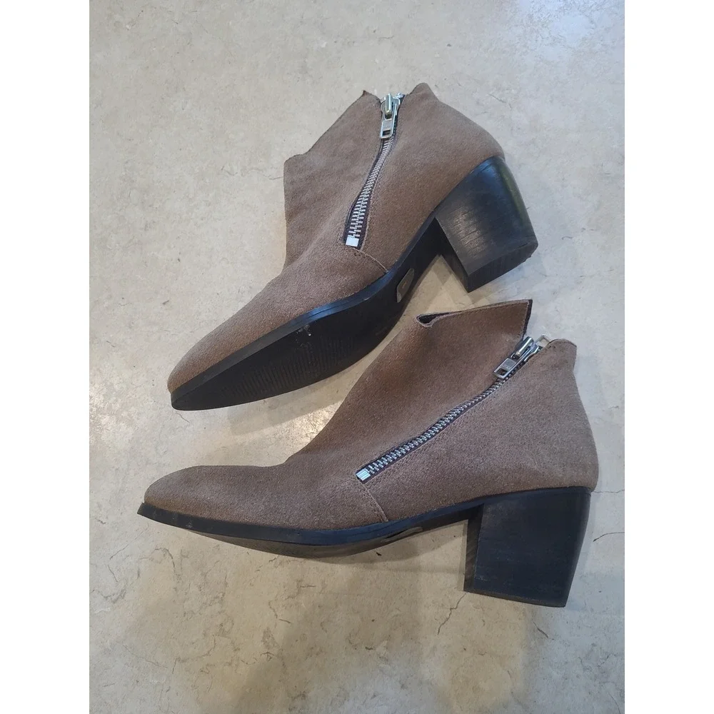 Matisse Frankie Asymmetrical Taupe Suade Bootie women SZ 9 3
